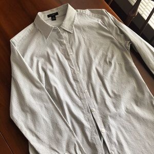 Black and white button up Ann Taylor blouse